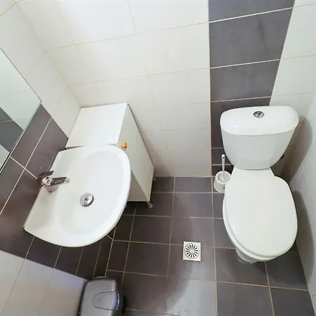 Semesterbostad Apollonas Beachfront 1 *